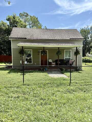 916 Logan Avenue, Rossville, GA 30741