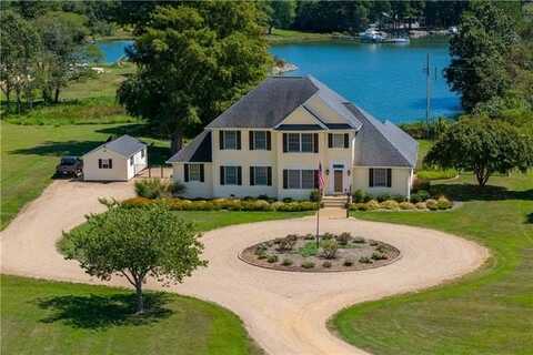427 Natty Point Lane, Kilmarnock, VA 22482
