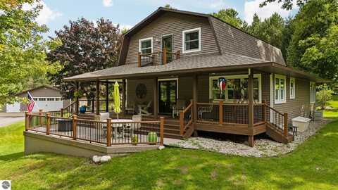8975 S EAST TORCH LAKE DRIVE, ALDEN, MI 49612