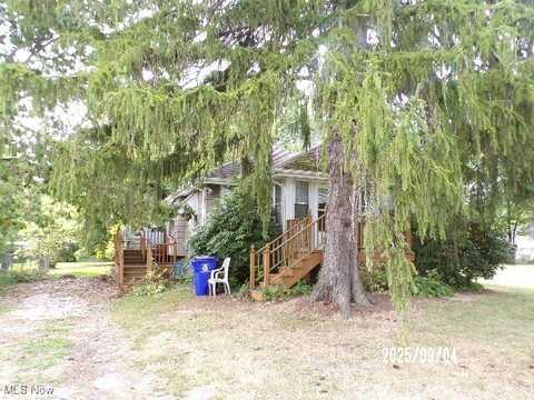 6311 ROSELAWN AVENUE, RAVENNA, OH 44266
