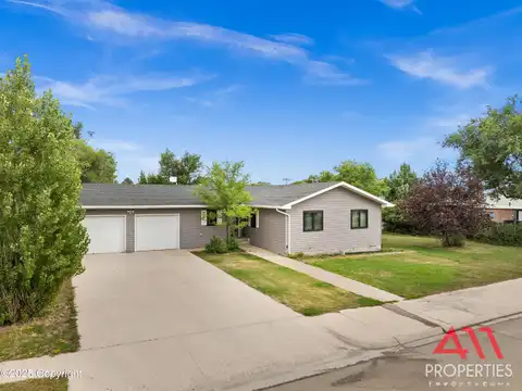 808 Pine St -, Upton, WY 82730