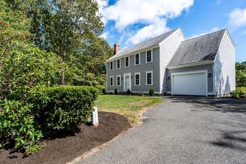 13 Greenway Circle, Sandwich, MA 02563