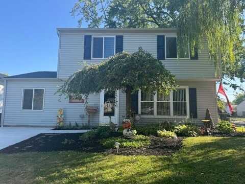 4381 Paxton Drive S, Hilliard, OH 43026