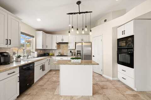 42639 Devonshire Street, Palm Desert, CA 92211