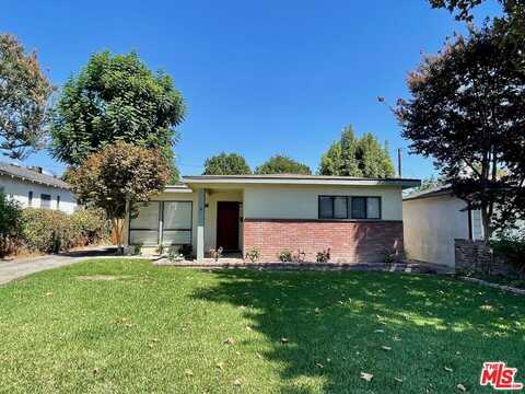 520 N Beachwood Dr, Burbank, CA 91506