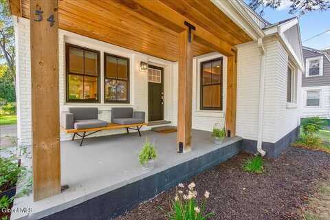 54 Walnut Street, Saratoga Springs, NY 12866