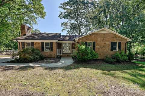 316 Henderson Circle, Harrisburg, NC 28075