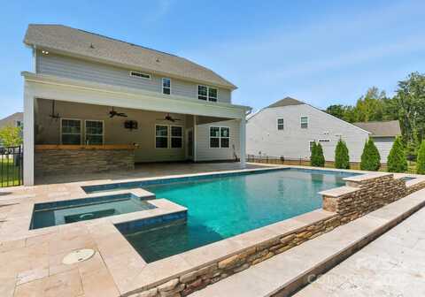 3105 Deep River Way, Waxhaw, NC 28173