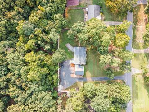 2106 Woodhurst Lane, Albemarle, NC 28001
