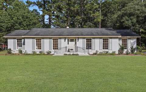 122 Pinewood Drive, Moncks Corner, SC 29461