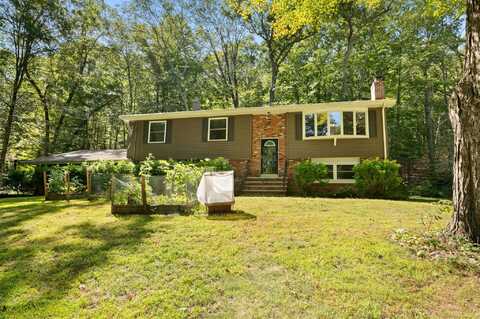 18 Stonybrook Road, Ledyard, CT 06335