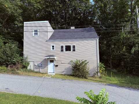 13 Market Street, Putnam, CT 06260