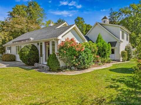 76 Grassy Hill Road, Old Lyme, CT 06371