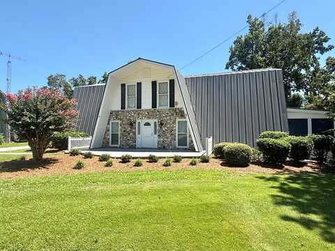 556 Flowers Dr, Blakely, GA 39823