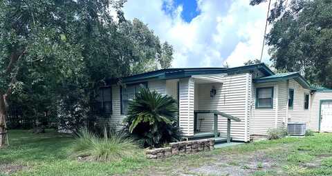 1318 17th Ave, Chiefland, FL 32626