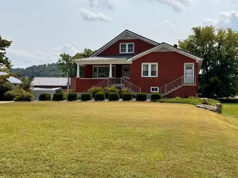 41 W Maple Street, Salyersville, KY 41465