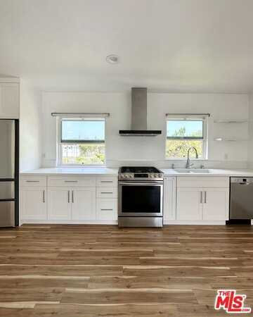 2948 EXPOSITION 8, Santa Monica, CA 90404