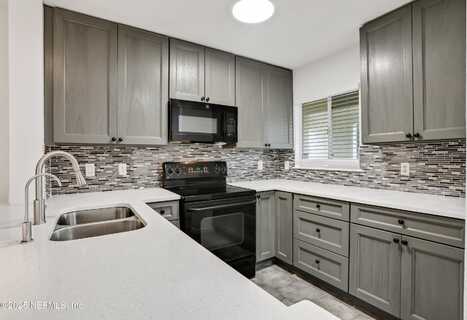 7 ARBOR CLUB Drive 317, Ponte Vedra Beach, FL 32082