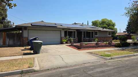 3415 Lansing Way E, Fresno, CA 93726