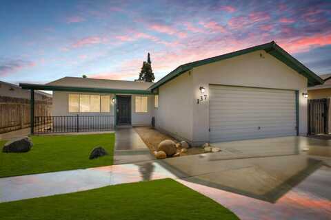 137 Cooper Avenue, Bakersfield, CA 93308