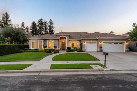 471 Enterprise Avenue W, Clovis, CA 93619