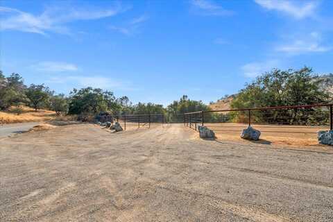 0 Sky Harbour, Friant, CA 93626