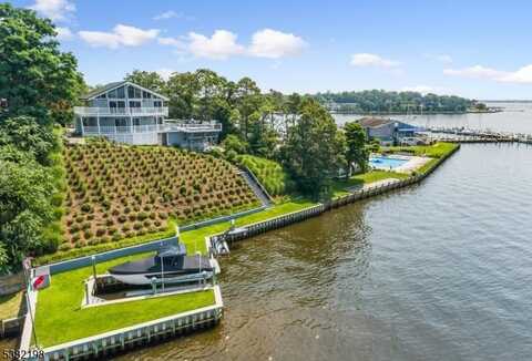 1438 Summit Ave, Toms River, NJ 08753