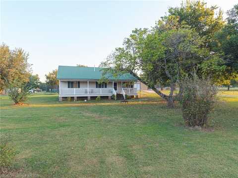 17953 Old Pocola HWY, Spiro, OK 74959