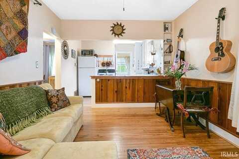 1222 Elmwood Avenue, Fort Wayne, IN 46805