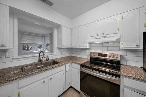 4 Vista Square NW, Atlanta, GA 30327
