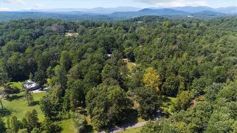 108 Chariots Drive, Dahlonega, GA 30533