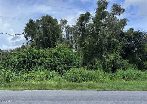 104 Zobora Circle, Fort Myers, FL 33913