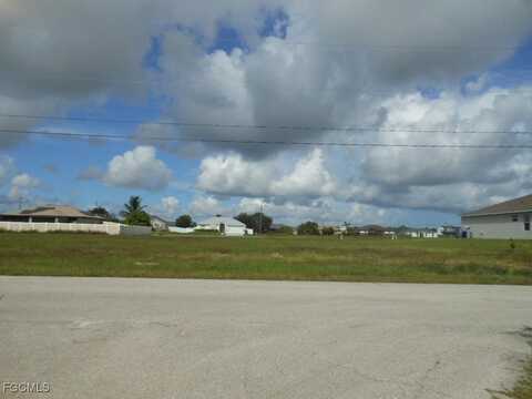 2830 NW 7th Place, Cape Coral, FL 33993