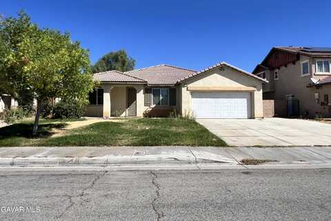 3759 Saddleback Drive, Palmdale, CA 93550