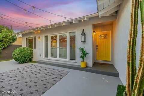 14614 Runnymede Street, Van Nuys, CA 91405