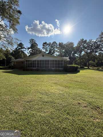 530 E Church, Sandersville, GA 31082