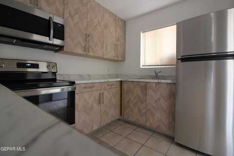 5200 CAROUSEL Drive unit: 1, El Paso, TX 79912