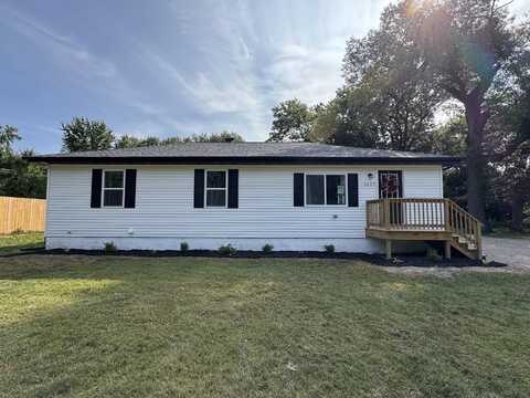 1427 Austin Avenue, Schererville, IN 46375