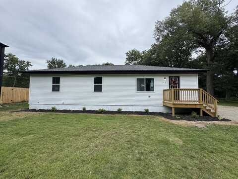 1427 Austin Avenue, Schererville, IN 46375