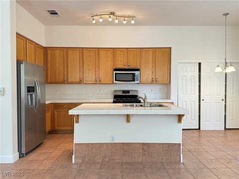 10137 Crest Brook Place, Las Vegas, NV 89134