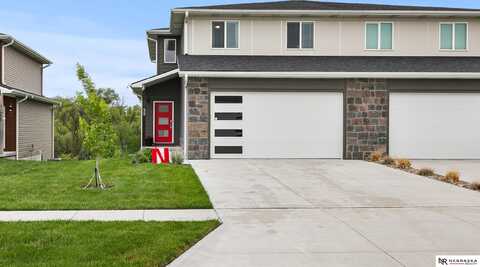 939 Titan Drive, Hickman, NE 68372