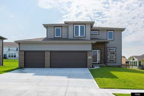 12635 Carpenter Street, Papillion, NE 68138