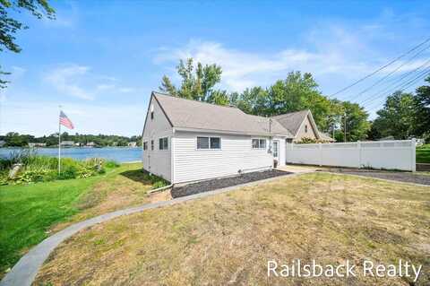2747 Van Dyke Street, Conklin, MI 49403