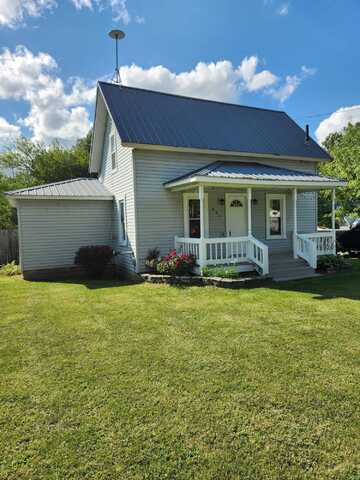 802 Parker Street, Crystal, MI 48818