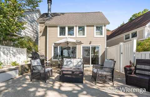 1144 S Harbor Drive, Grand Haven, MI 49417