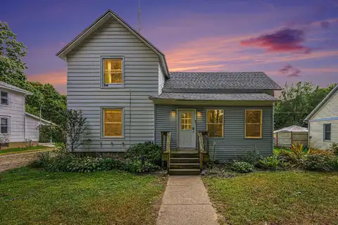 320 E Orchard Street, Delton, MI 49046