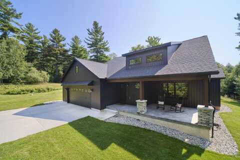10357 E Starlight Ridge Circle, Onekama, MI 49675