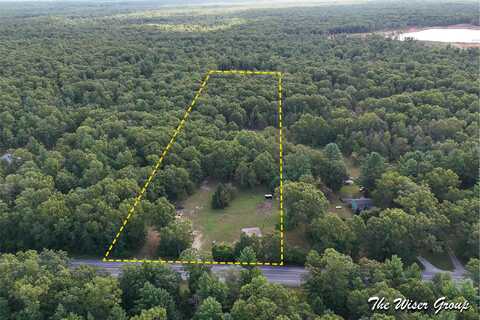 5770 Russell Road, Twin Lake, MI 49457