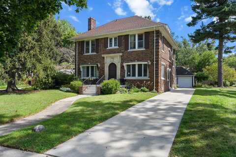 18244 Berg Road, Detroit, MI 48219