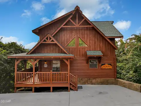 2512 Laurel Point Way, Sevierville, TN 37862
